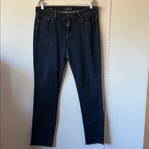 Lucky Brand sweet n straight darkwash jeans. Size 14-32R.